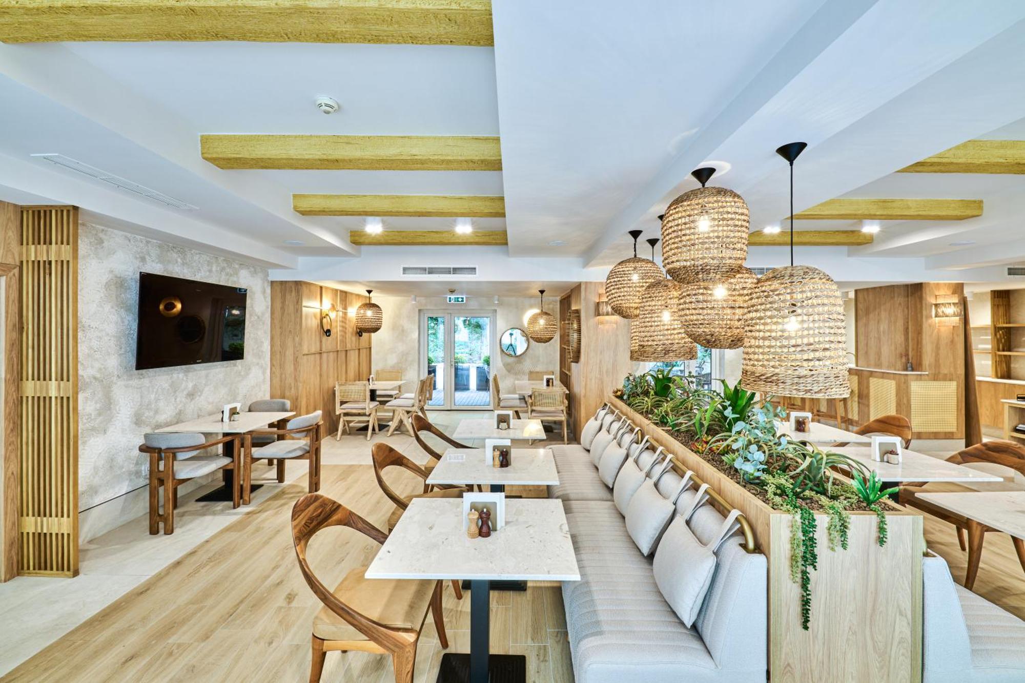Hotel Serenity 티미쇼아라 외부 사진