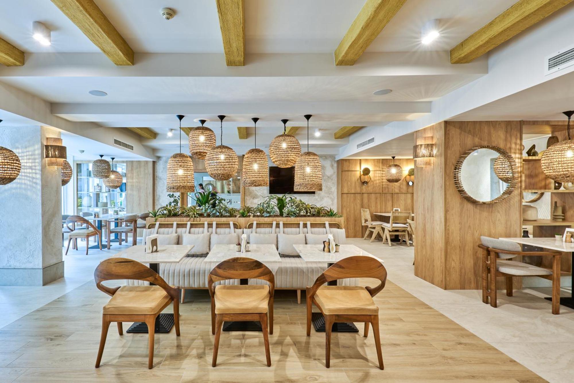 Hotel Serenity 티미쇼아라 외부 사진