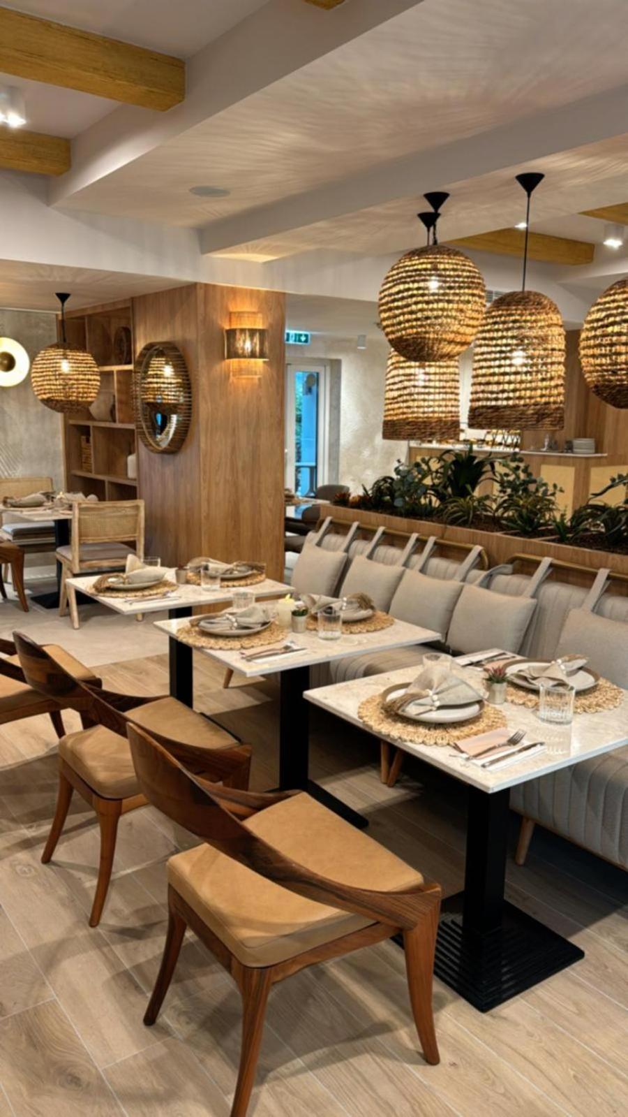 Hotel Serenity 티미쇼아라 외부 사진